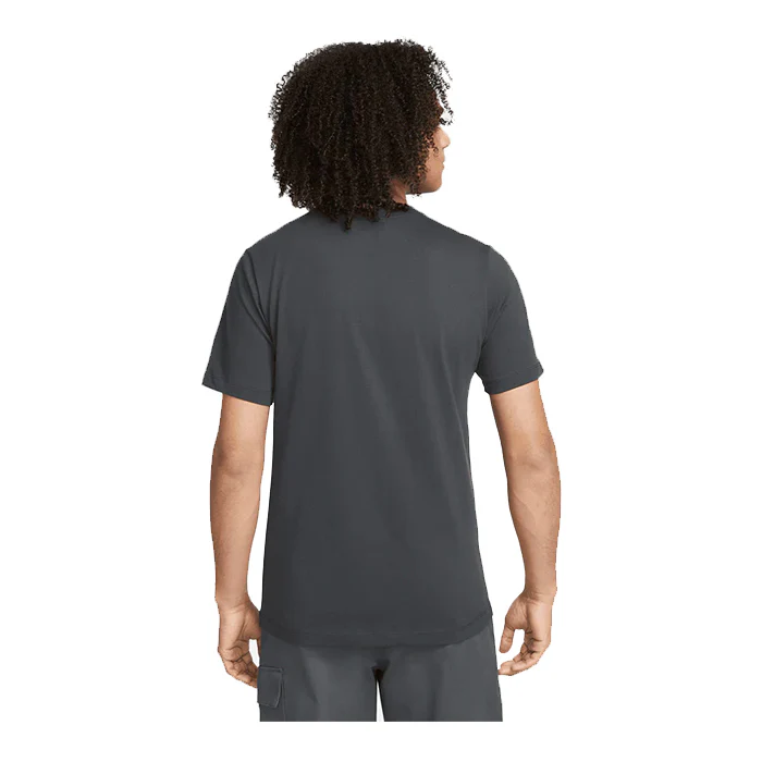Nike Sportswear - Image 2