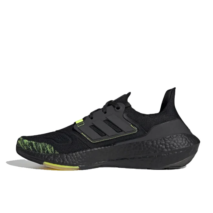 ULTRABOOST 22 - Image 2